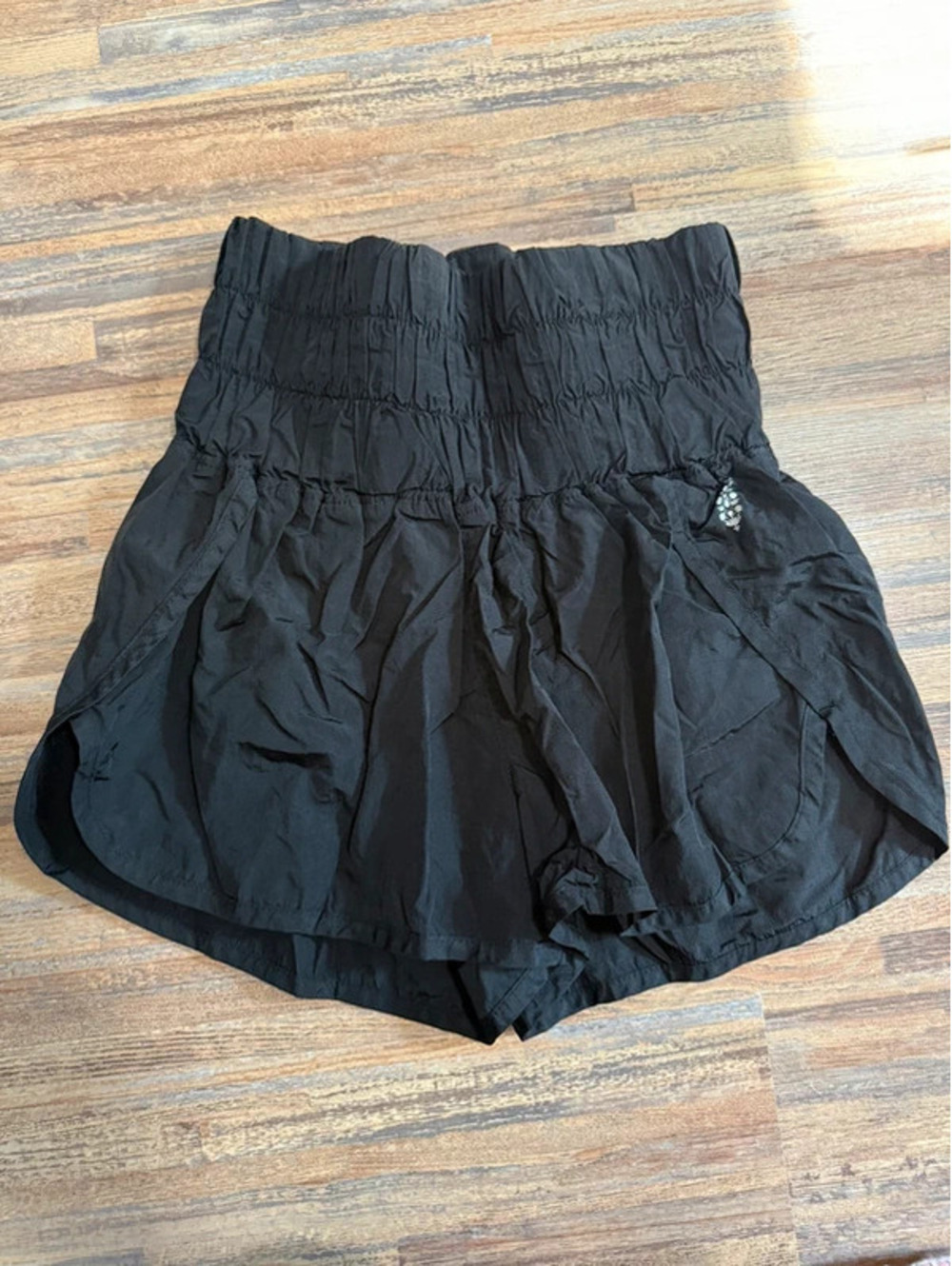 Free people movement the way home running shorts size XS